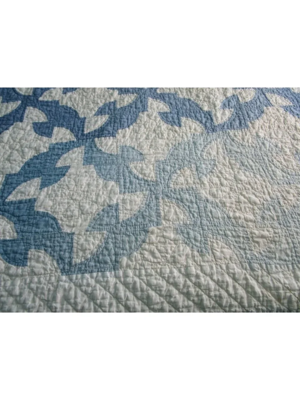 Drunkards Path Handmade Patchwork Quilt Blue White Faded Damaged Full Size